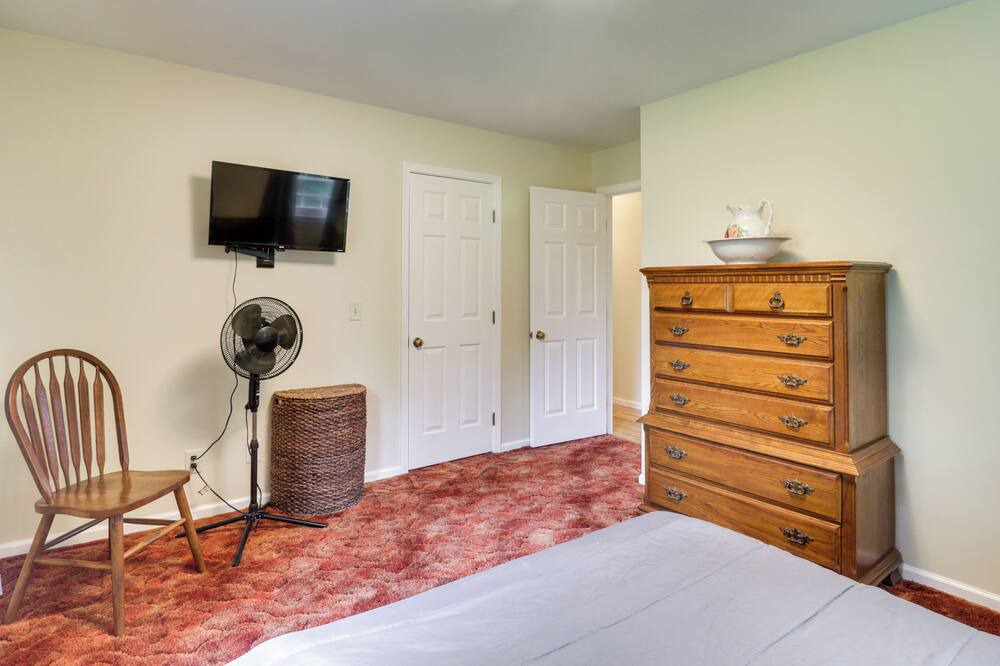 Photo of Bedroom in Rochelle