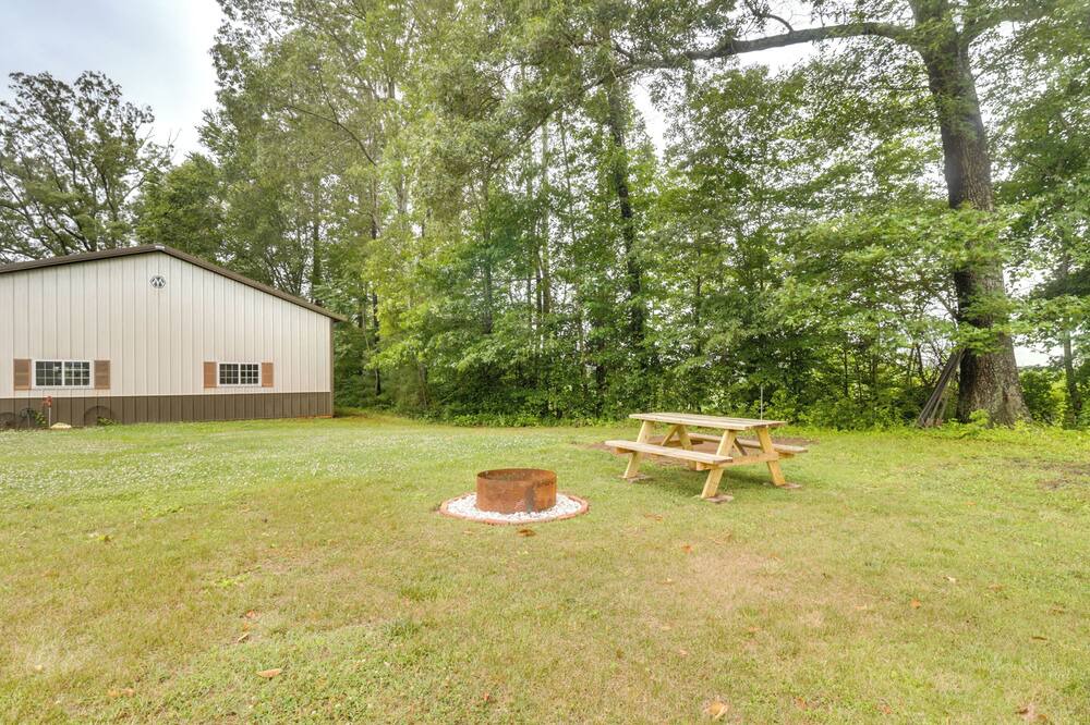 Photo of Outdoor in Rochelle