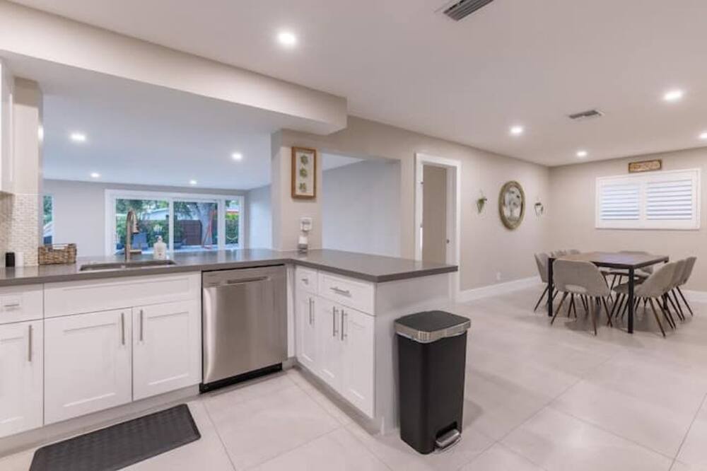 Photo of Kitchen in Garden Isles