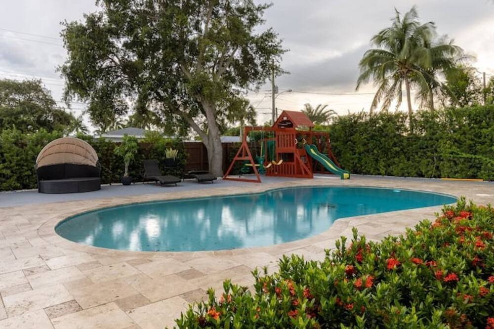 Photo of Outdoor in Garden Isles