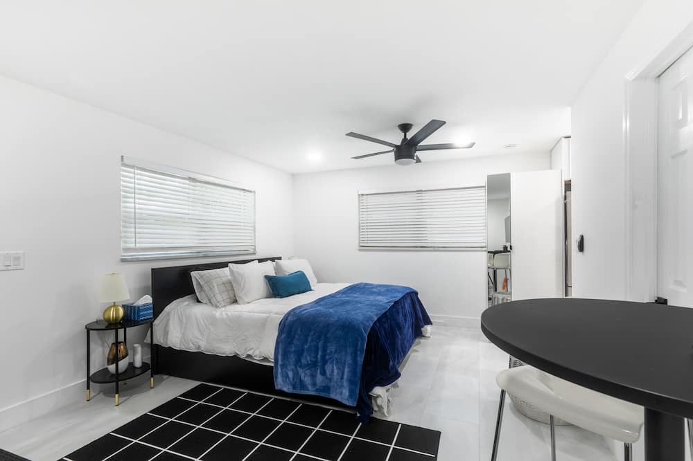 Photo of Bedroom in Central Fort Lauderdale