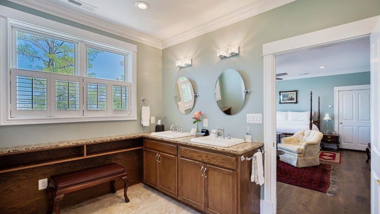 Photo of Bathroom in Ridge