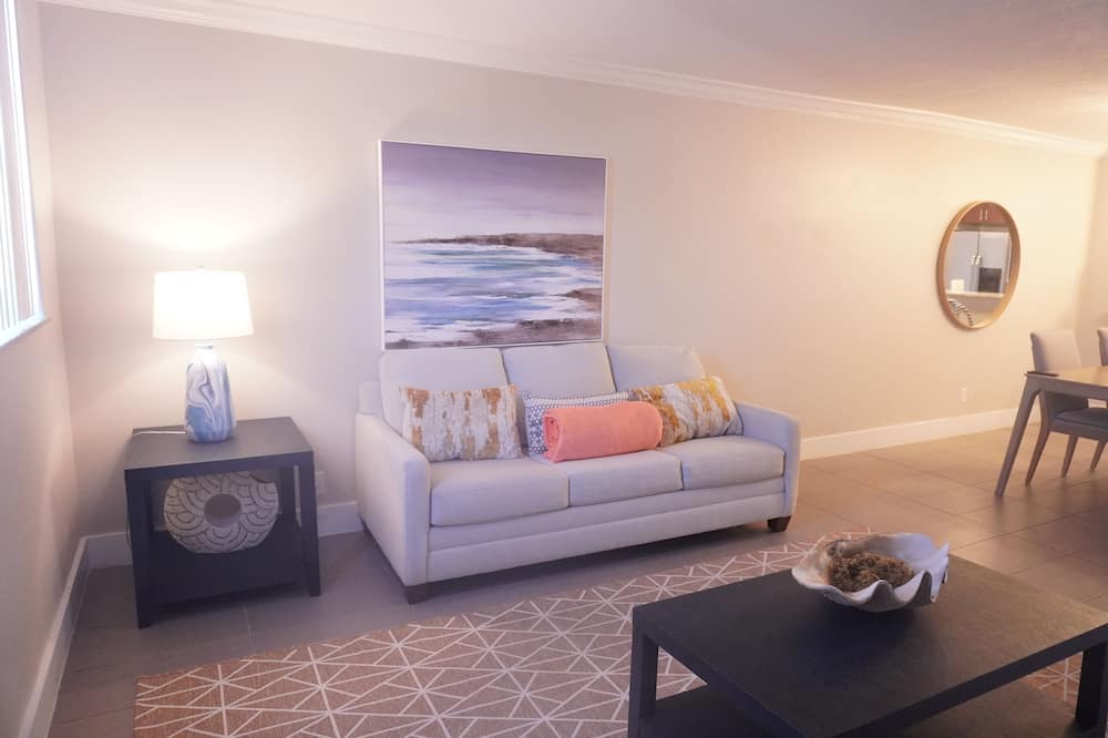 Photo of Livingroom in Boca Raton
