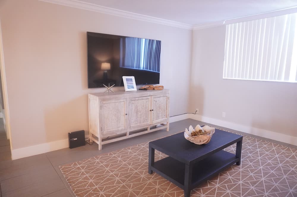 Photo of Livingroom in Boca Raton