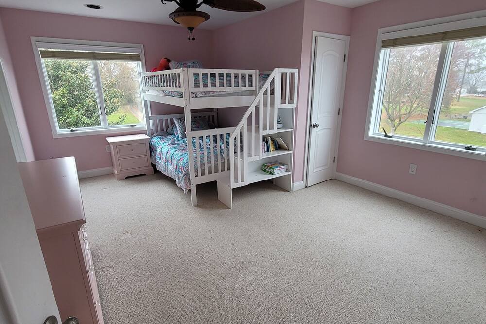 Photo of Bedroom in Rock Hall