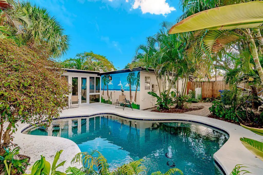 Photo of Outdoor in Santa Barbara Estates