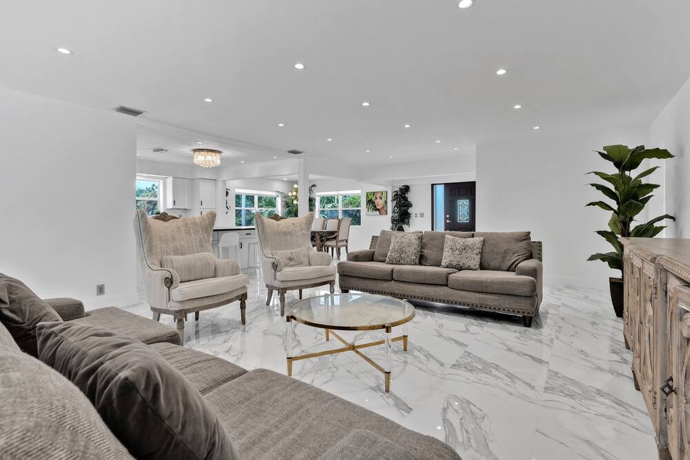 Photo of Livingroom in Highland Garden