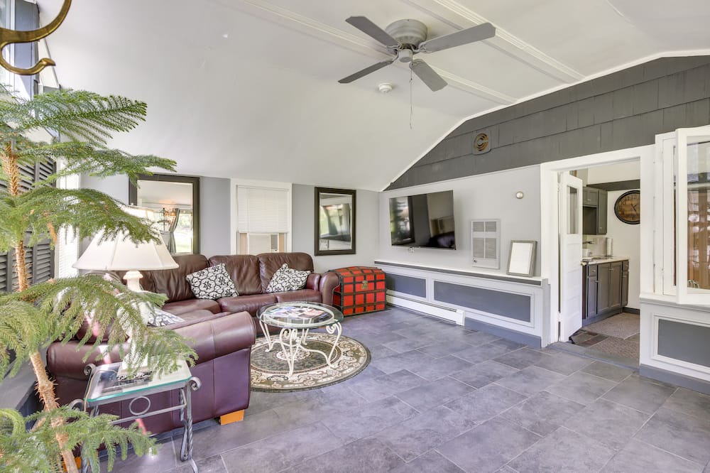 Photo of Patio Balcony in Cold Spring