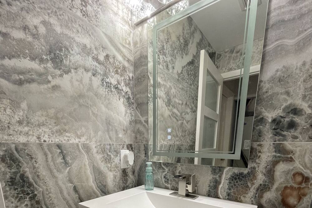 Photo of Bathroom in Pembroke Pines