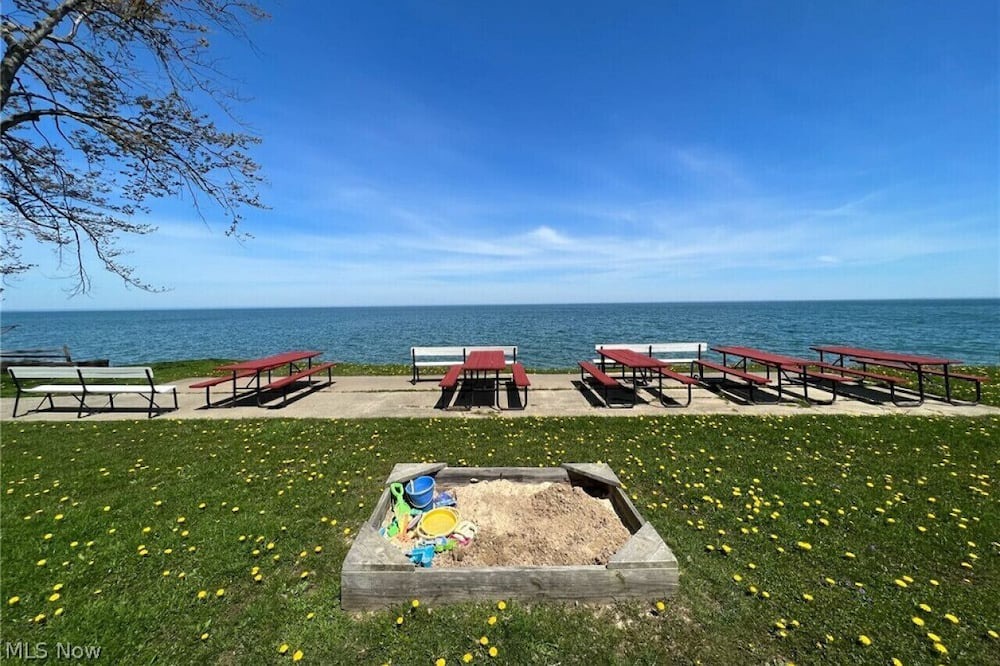 Photo of Outdoor in Lake Breeze Park