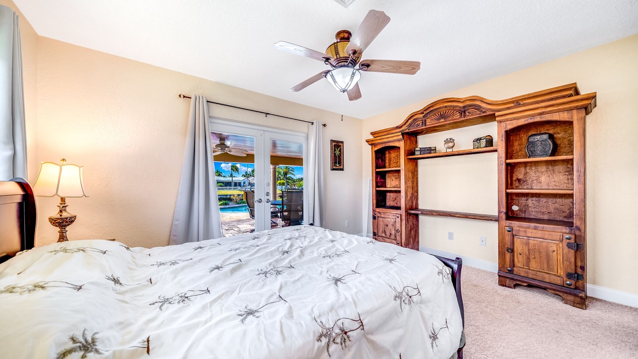 Photo of Bedroom in Garden Isles