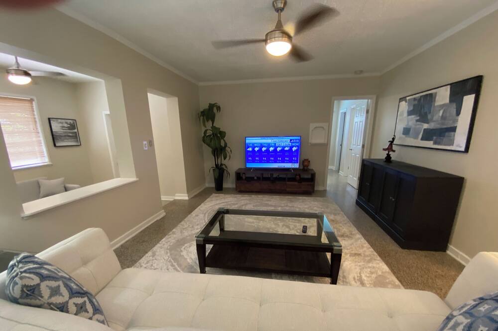 Photo of Livingroom in Victoria Park