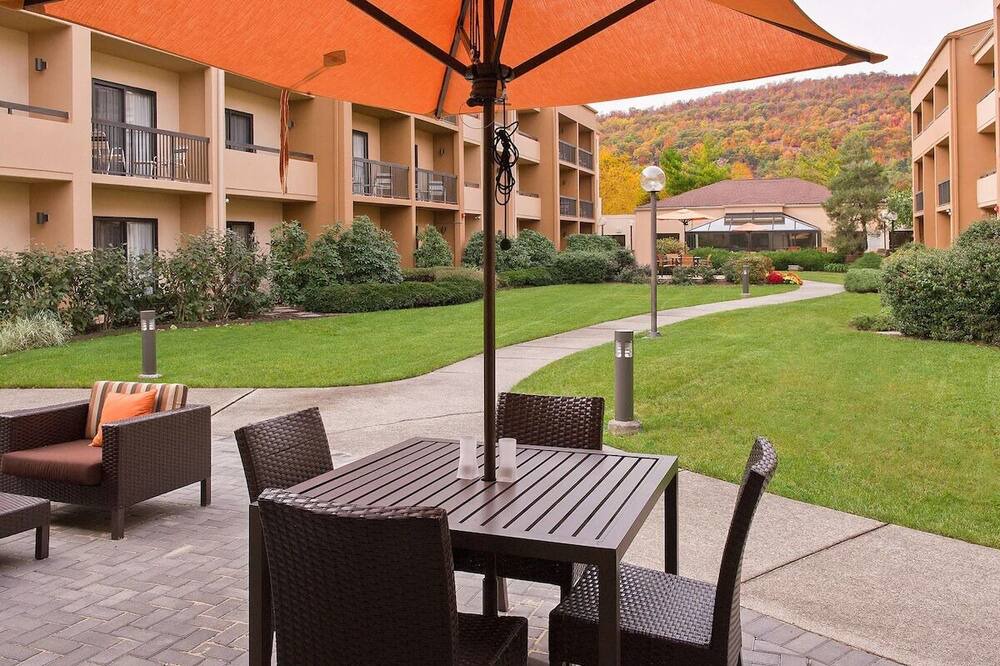 Photo of Patio Balcony in Mahwah