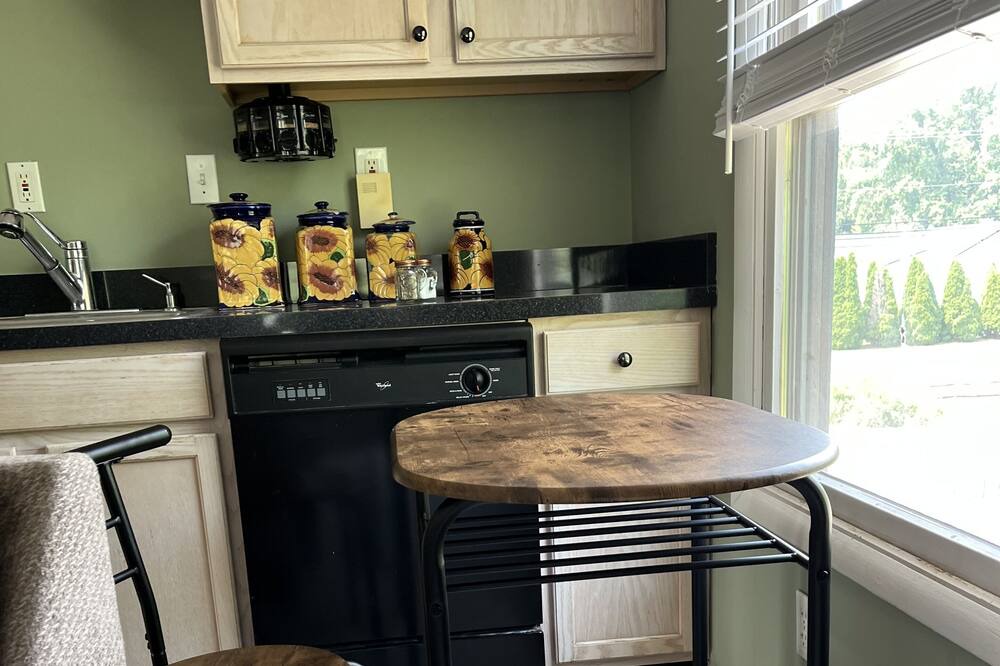 Photo of Kitchen in Green Creek