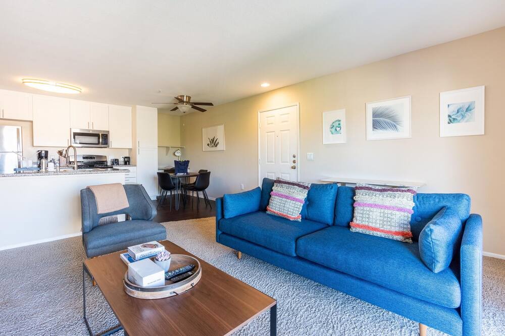 Photo of Livingroom in Moorpark