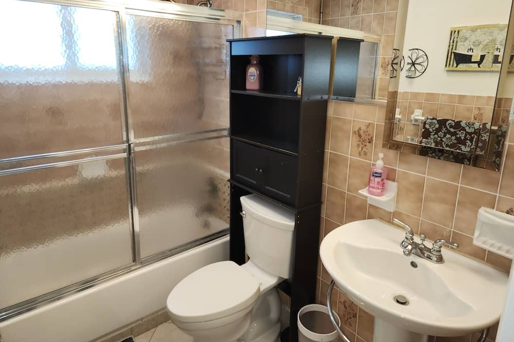 Photo of Bathroom in Margate