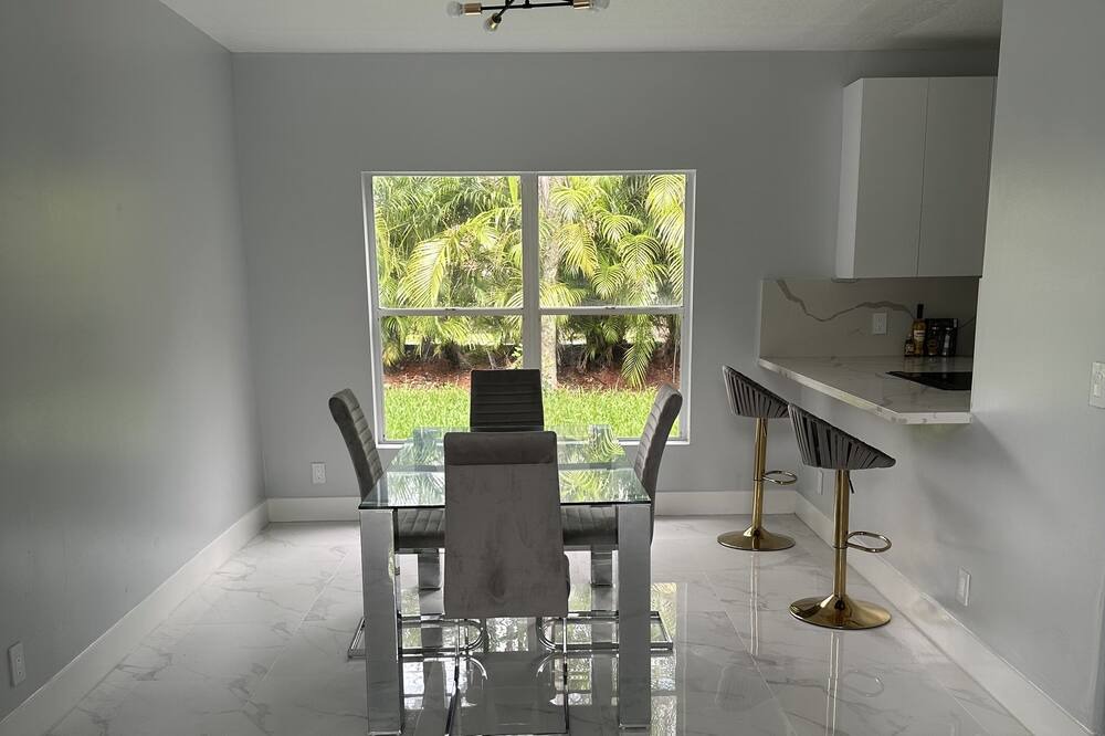 Photo of Outdoor in Coral Springs
