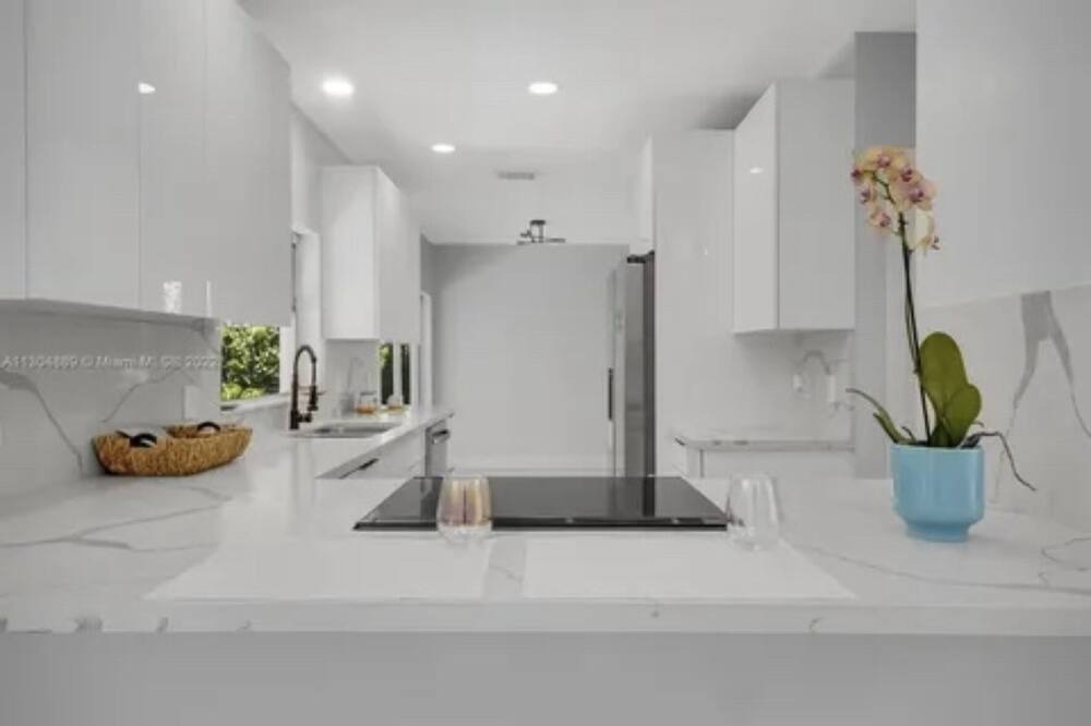 Photo of Kitchen in Coral Springs