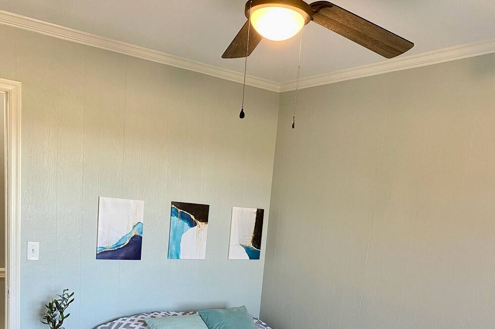 Photo of Bedroom in Allen