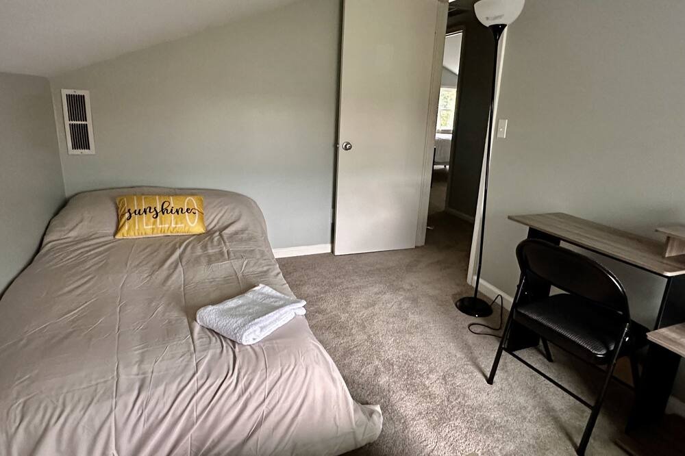 Photo of Bedroom in Allen