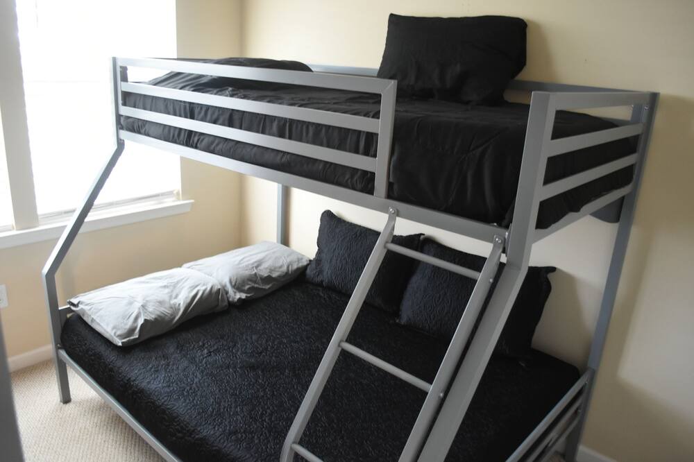 Photo of Bedroom in Crisfield