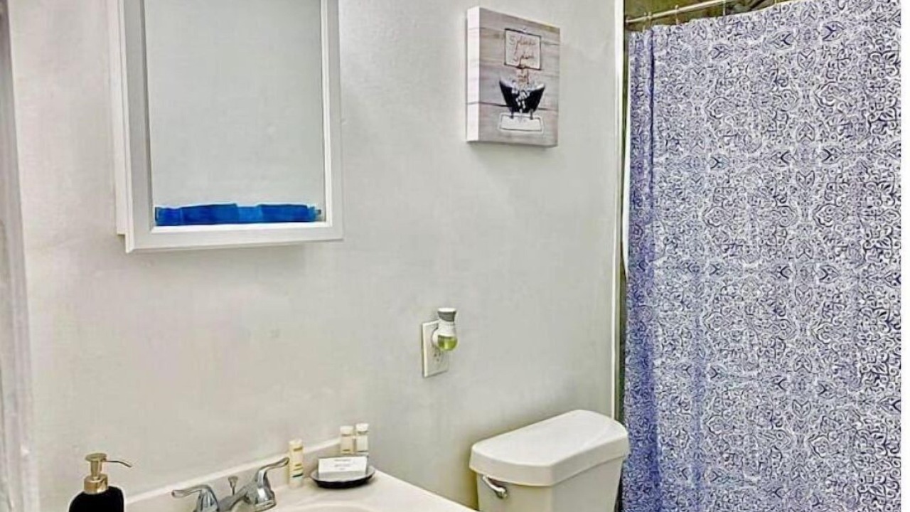 Photo of Bathroom in Highland Garden