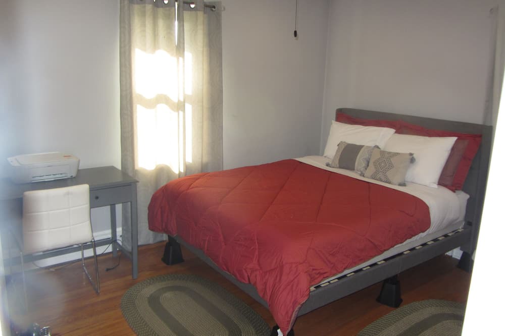 Photo of Bedroom in Hancocks Bridge