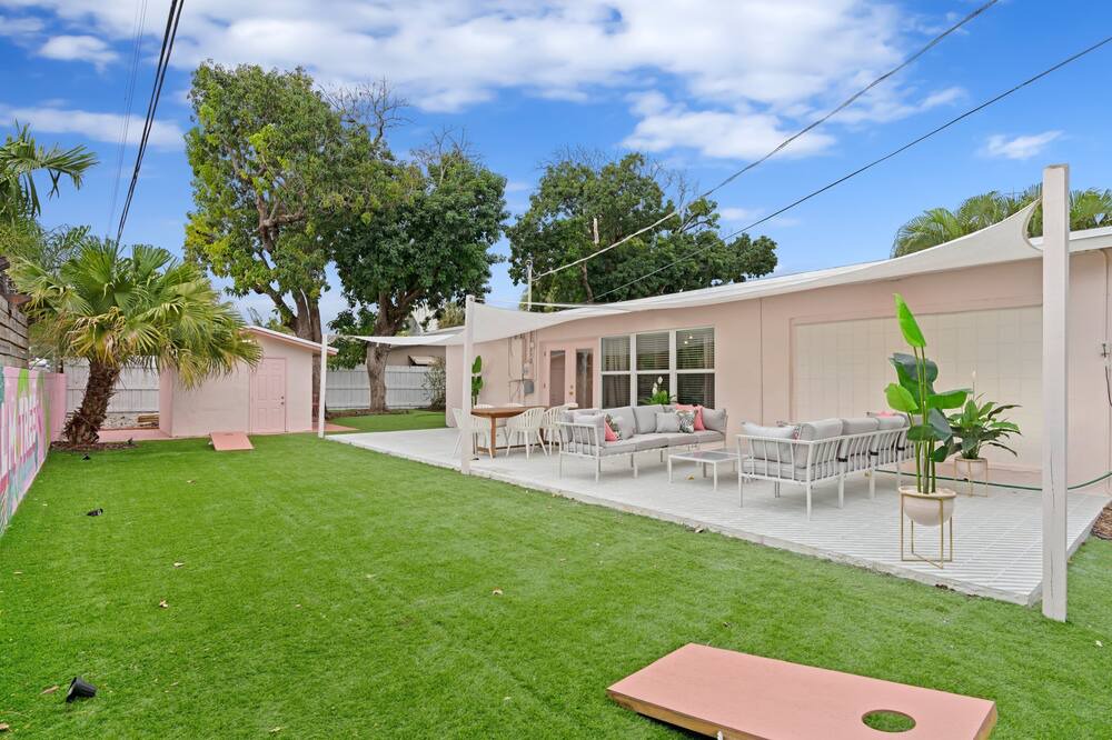 Photo of Outdoor in Coral Ridge