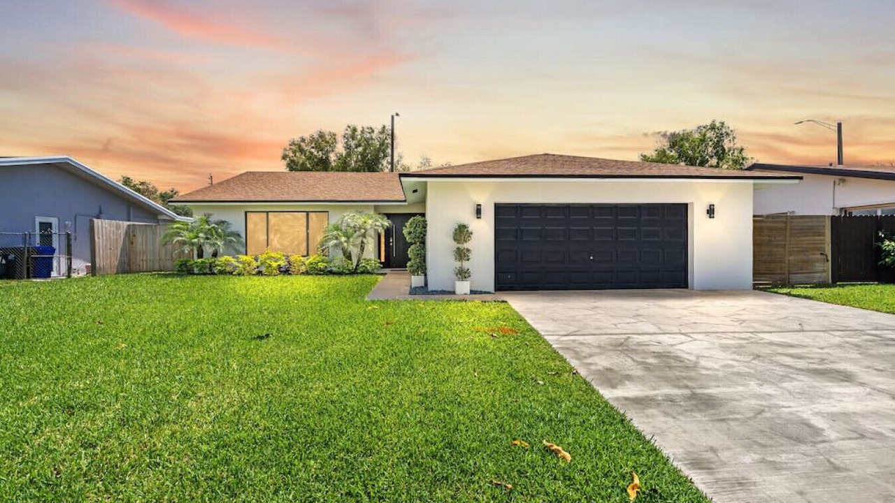 Photo of Outdoor in Palm Aire Village West