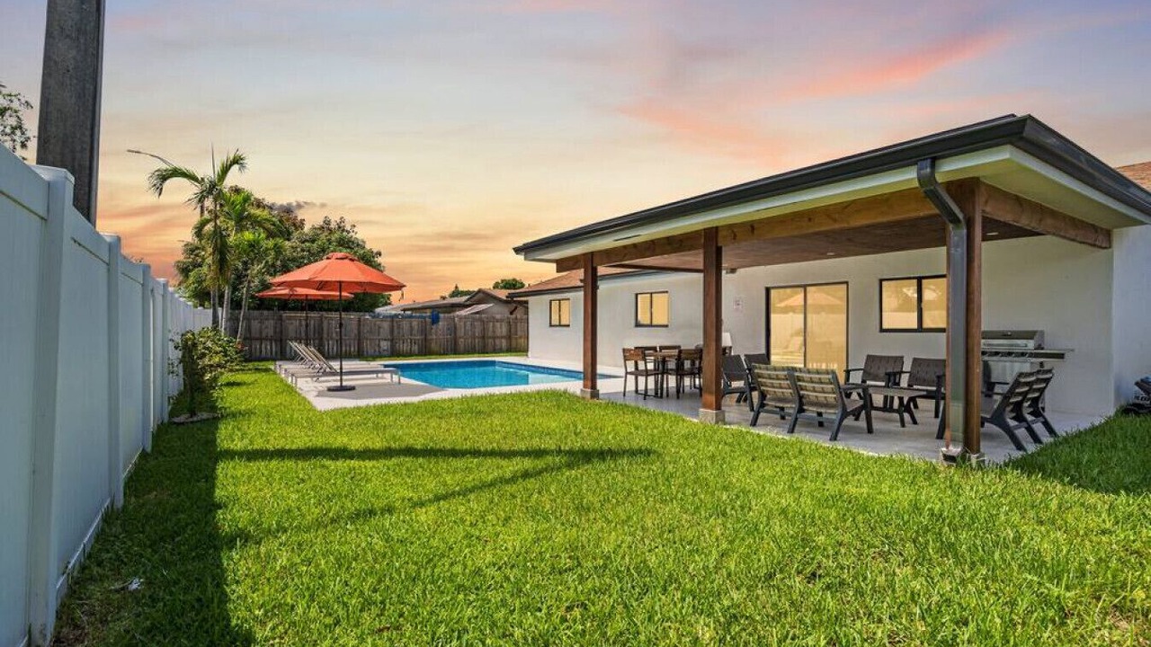 Photo of Outdoor in Palm Aire Village West
