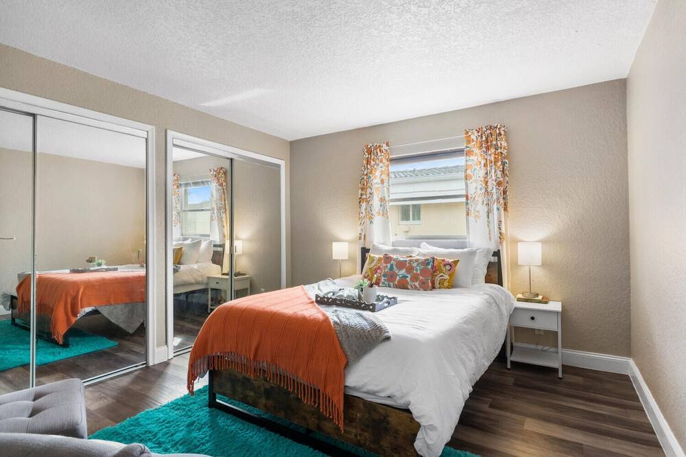 Photo of Bedroom in Coral Springs