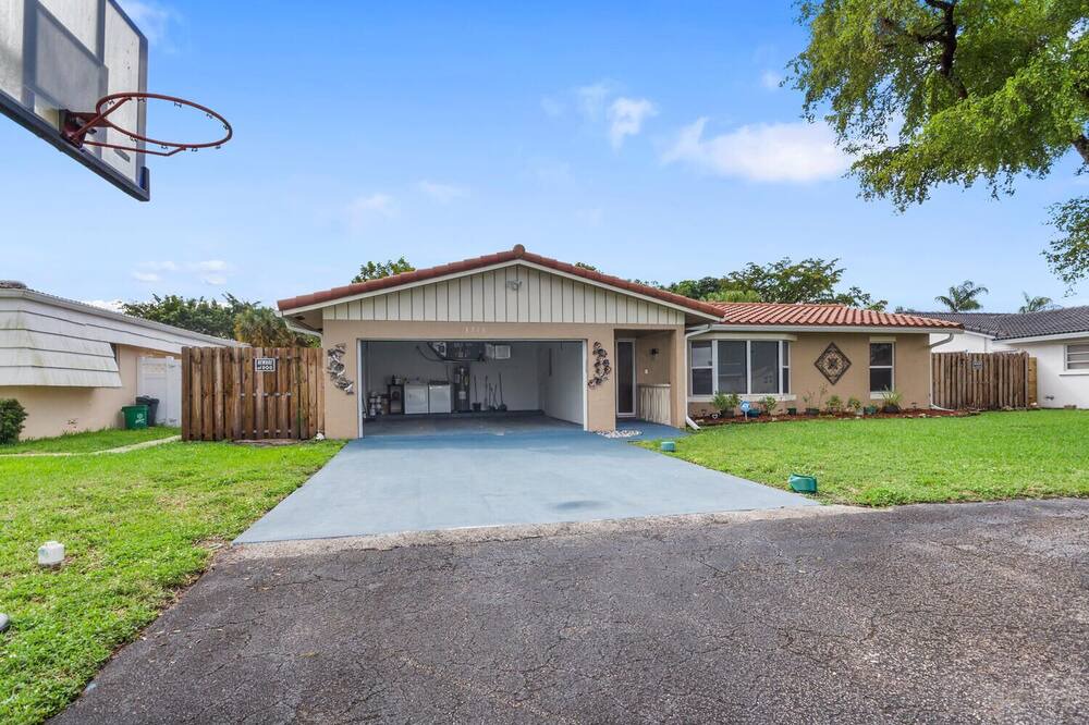 Photo of Outdoor in Coral Springs