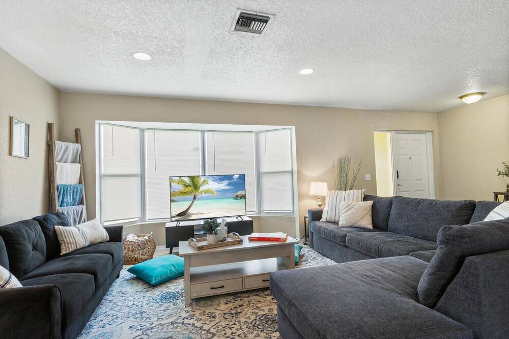 Photo of Livingroom in Coral Springs