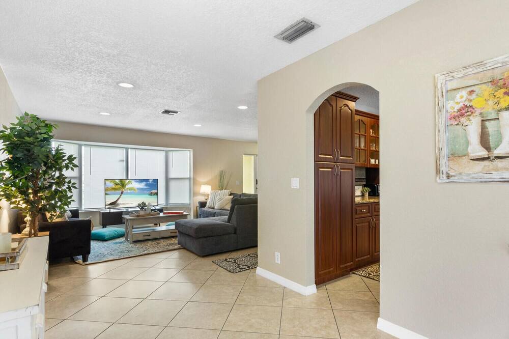 Photo of Livingroom in Coral Springs