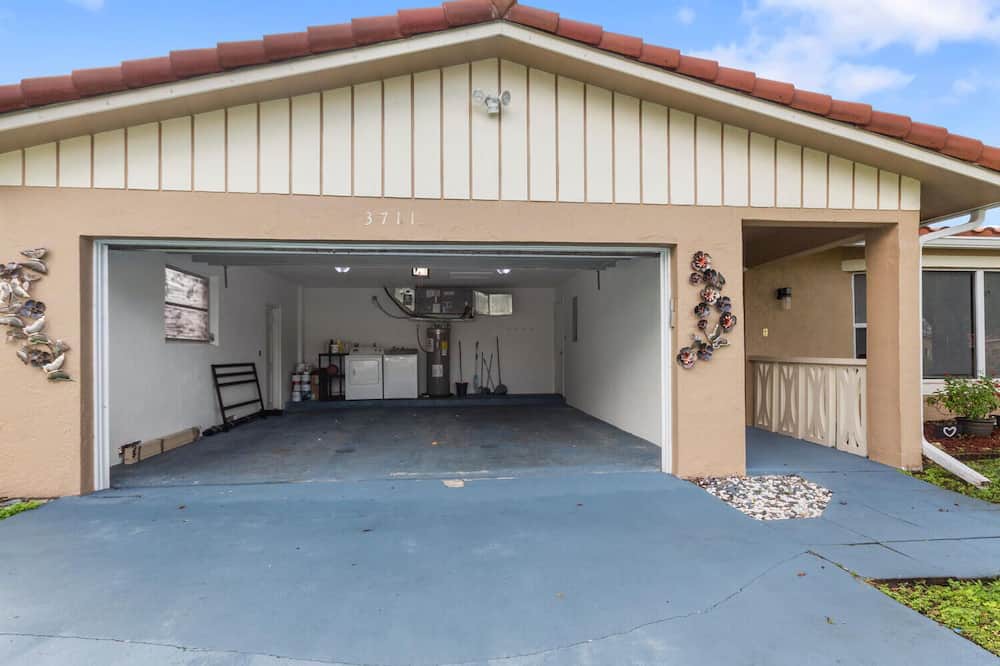 Photo of Outdoor in Coral Springs