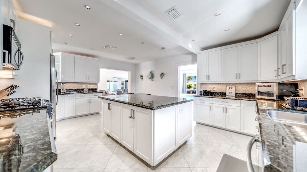 Photo of Kitchen in Garden Isles