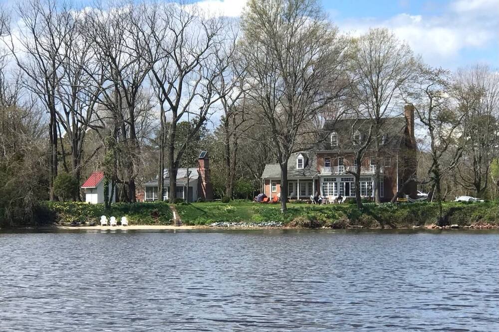 Photo of Outdoor in Unionville