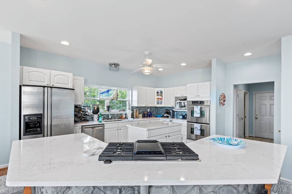 Photo of Kitchen in Cobb Island