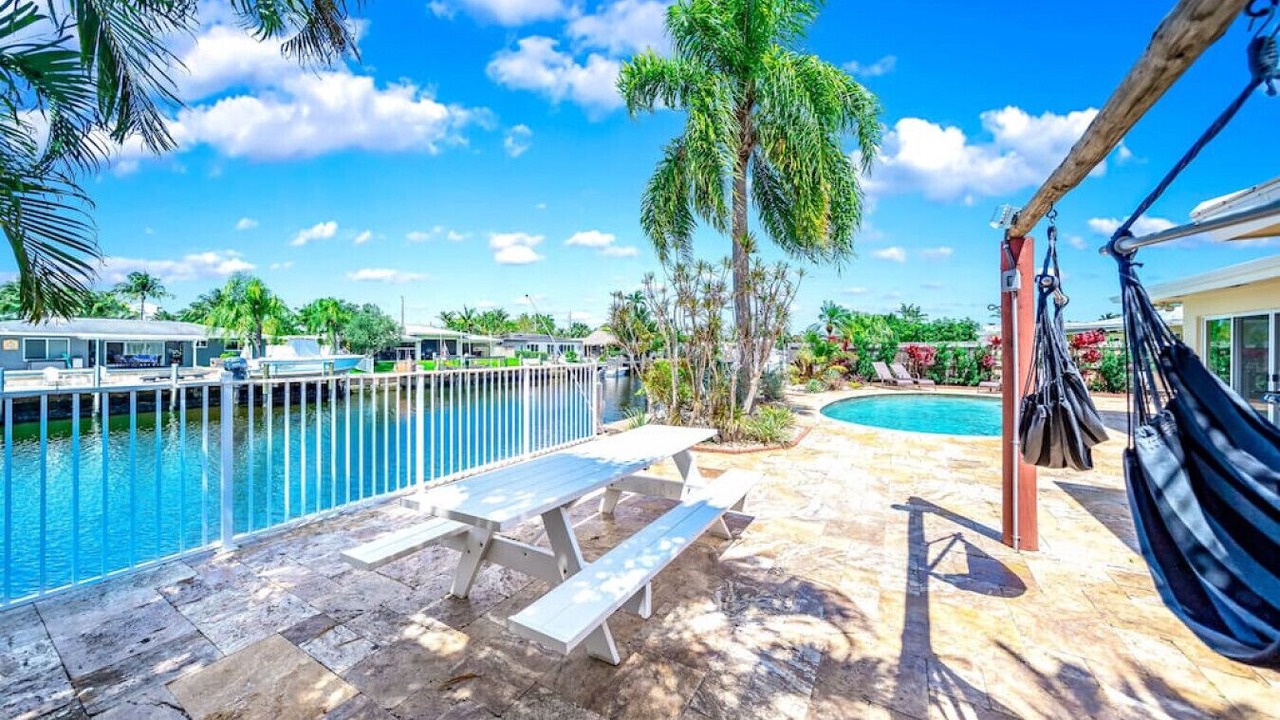 Photo of Outdoor in Garden Isles