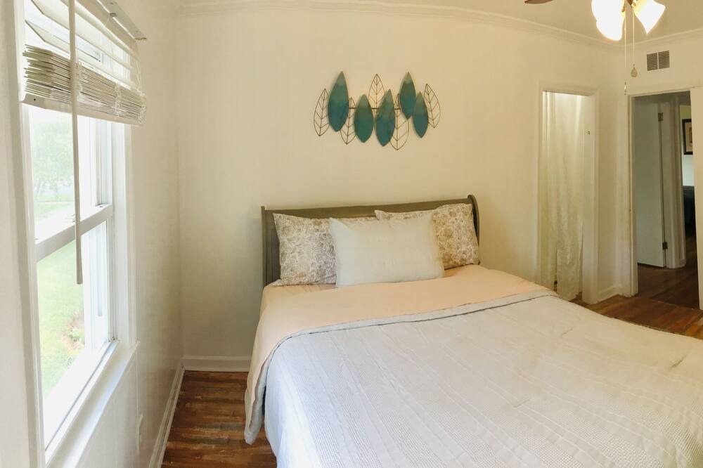 Photo of Bedroom in Dover