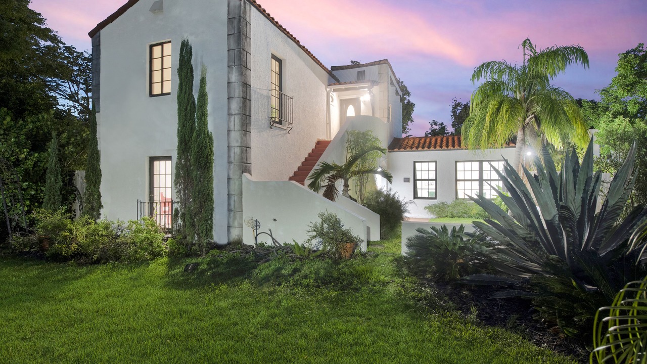 Photo of Outdoor in North Miami