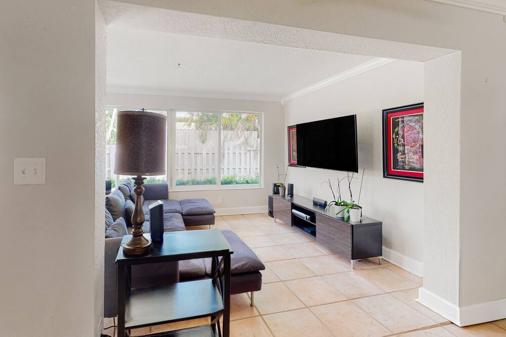 Photo of Others in Santa Barbara Estates
