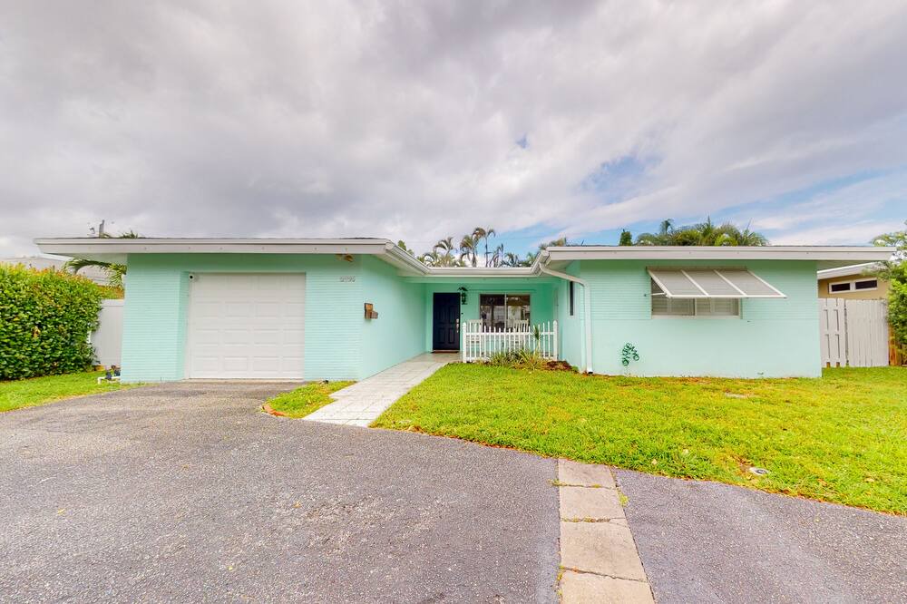 Photo of Others in Santa Barbara Estates