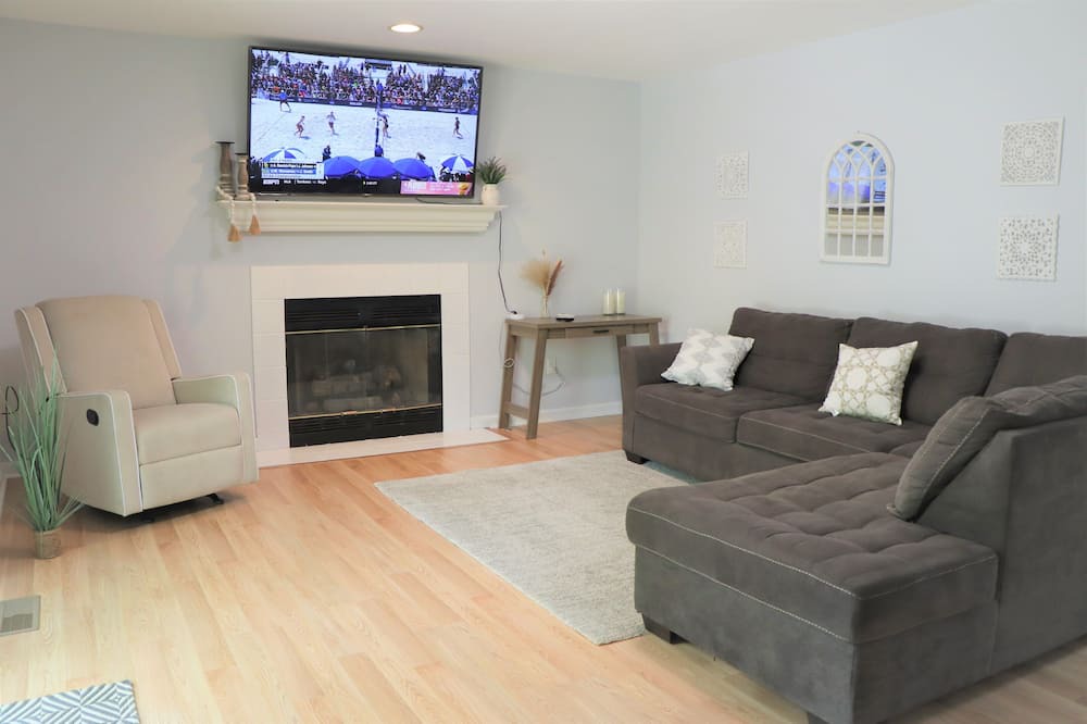 Photo of Livingroom in Dennisville