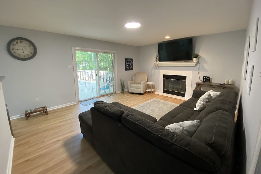 Photo of Livingroom in Dennisville