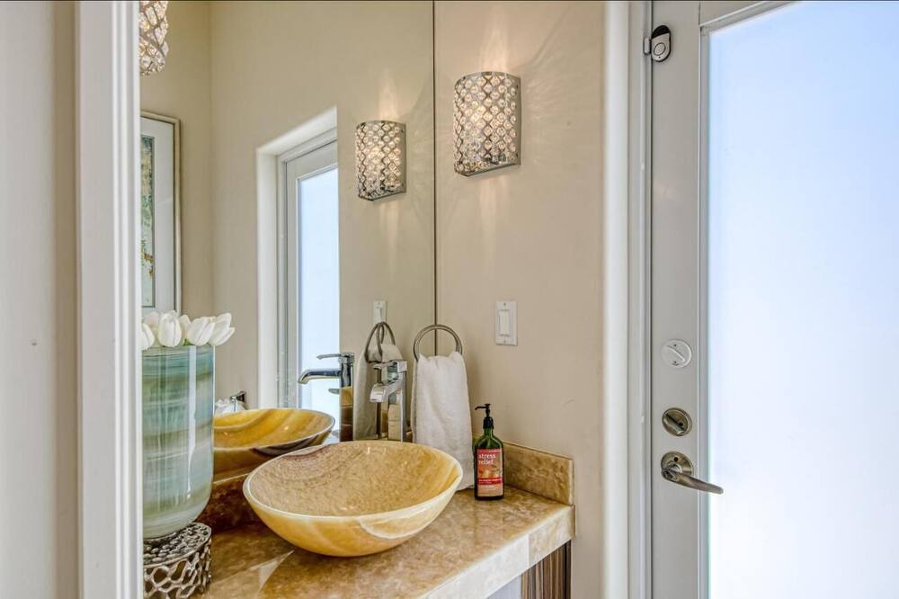 Photo of Bathroom in Pompano Isles