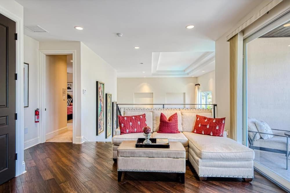 Photo of Bedroom in Pompano Isles