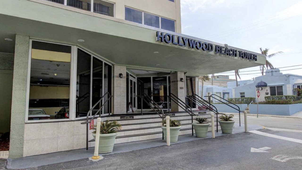Photo of Outdoor in Hollywood