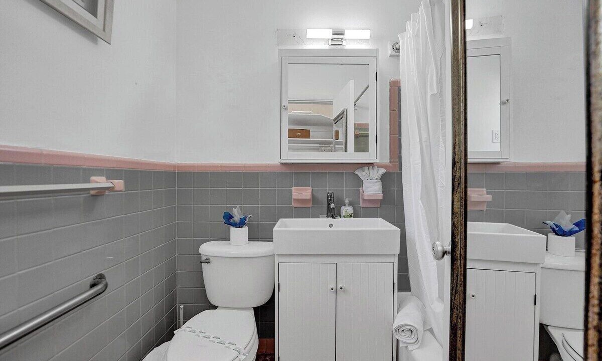Photo of Bathroom in North Beach