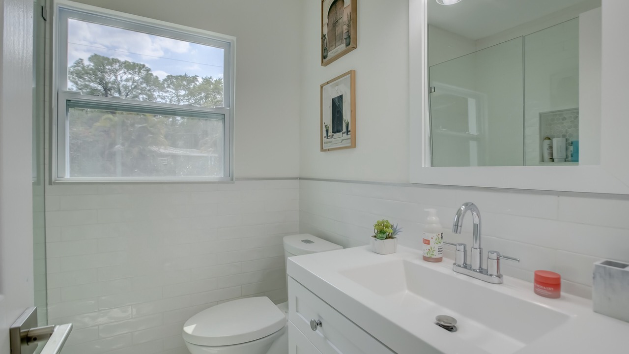 Photo of Bathroom in Citrus Isles